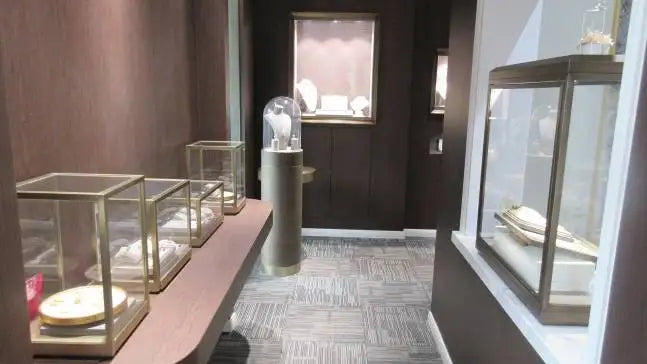 2025 Popular Women's 18K Real Gold Freshwater Pearl Bracelet with Elastic Link Chain Unique Design Artistic Style for Party Gift