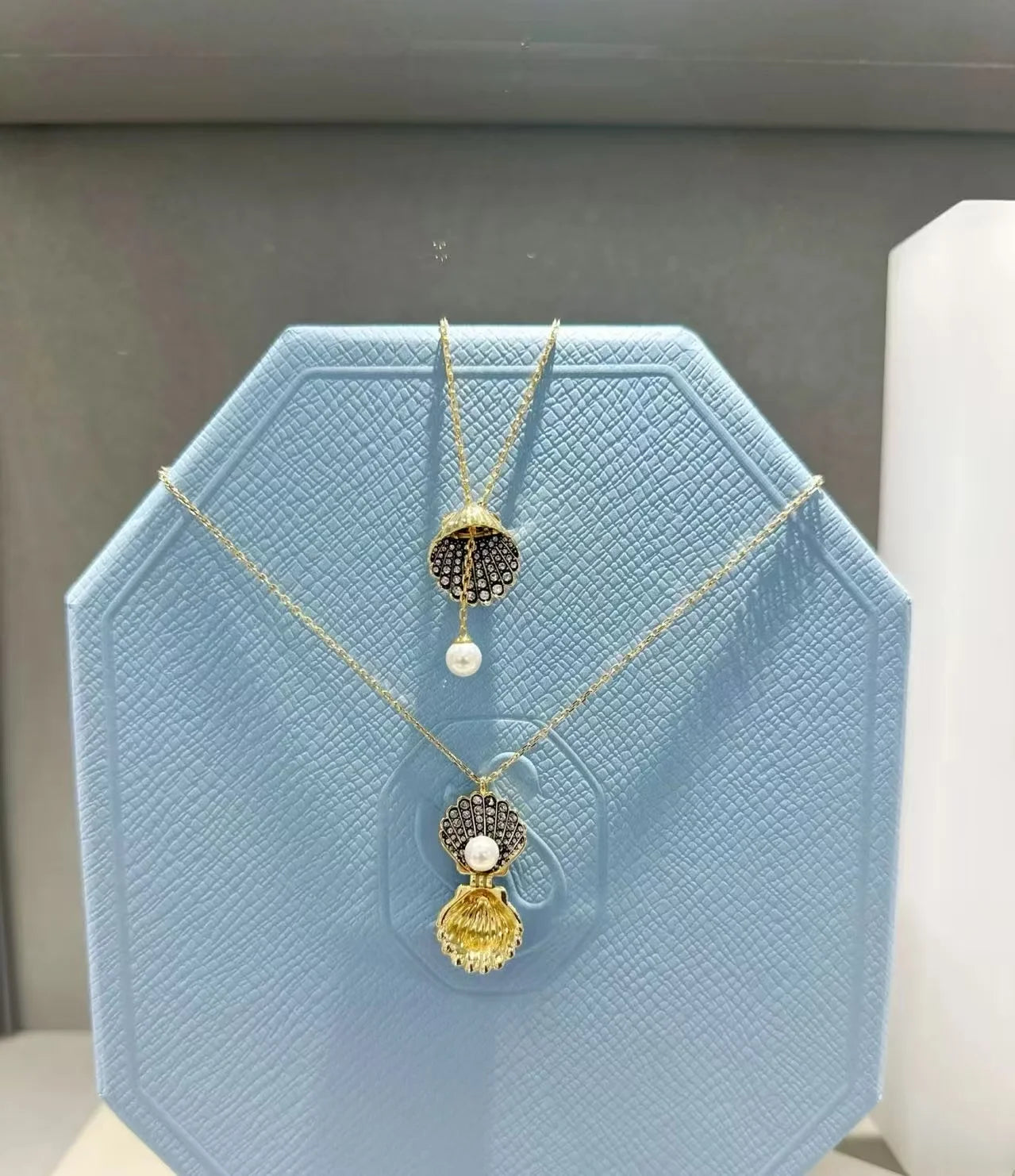 Korean Stainless Steel Fashion Shell Imitation Pearl Necklace for Women Creative Pearl Inlaid Marine Banquet Wedding Jewelry Set