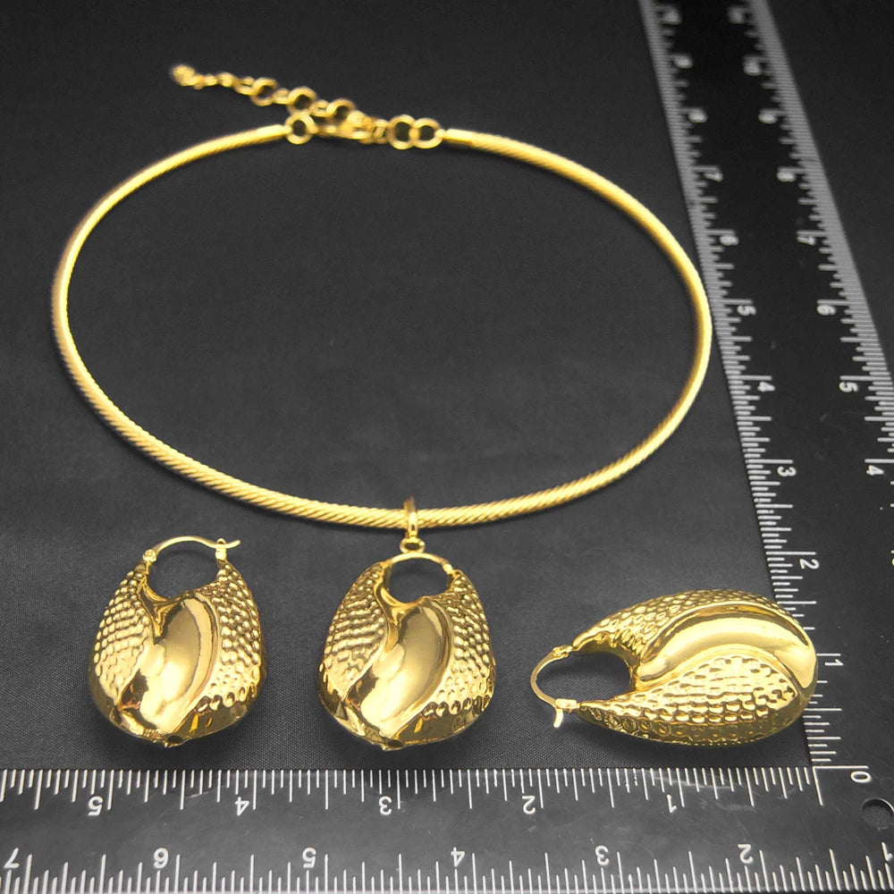 Yulaili Fashion Jewelry Set Gold-Tone Textured Teardrop Pendant Necklace &amp; Hoop Earrings