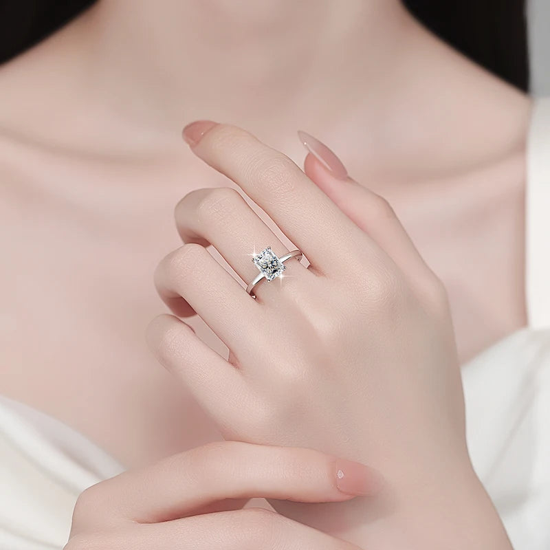 Tariff Free Simple Four Claw Jewelry 2CT Radiant Cut VVs1 Moissanite S925 Sterling Silver Ring Engagement Gift for Women