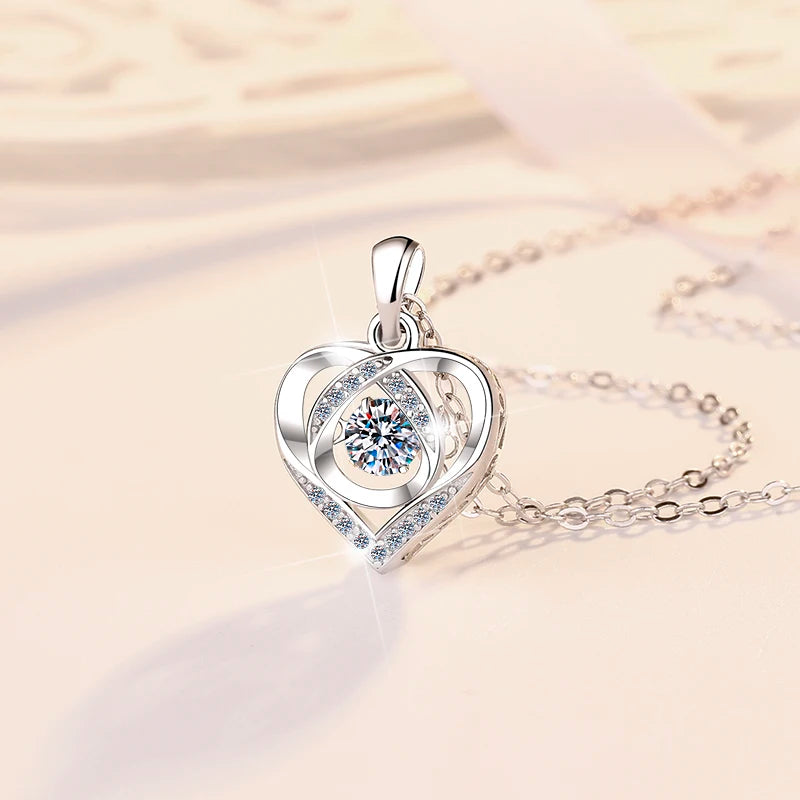 Elegant Jewelry 18k Gold Plated Hear Shape 0.5Ct Round Cut Shake Diamond VVs1 Moissanite 925 Sterling Silver Pendant Necklace