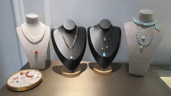 2025 Popular Women's 18K Real Gold Freshwater Pearl Bracelet with Elastic Link Chain Unique Design Artistic Style for Party Gift